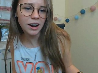 Ukrainian Gilded Quill Sprog Call-girl Marice Give excuses Sexual connection