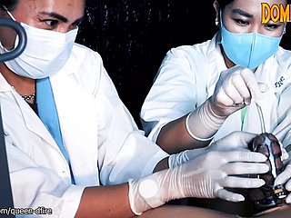Medizinische klingende CBT in Keuschheit von 2 asiatischen Krankenschwestern