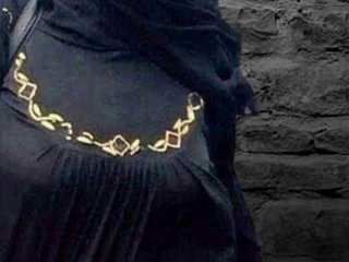 BHAION NE MERI PHUDI MARI - Urdu Hindi Audio XXX Description - Pakistani muslimischer Porno 2 Stiefbruder
