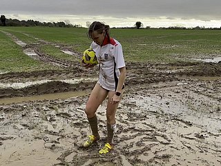 Muddy Airfield Conduct oneself treat then threw off my shorts and camiknickers (WAM)