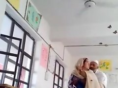 穆斯林学生性交由教师