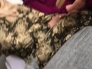 وقحة المرأة عمامة التركية في جوارب طويلة البني اللامع