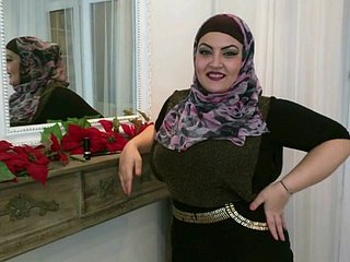 Horny жена носит хиджаб и всегда хочет секса